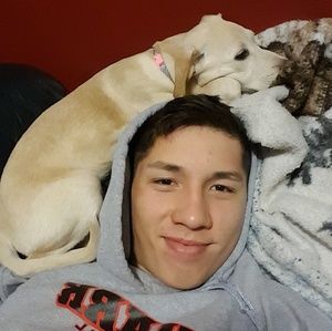 Meet your Posher, Emilio